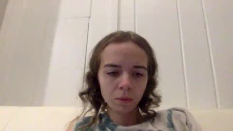 trippybb222 online show from December 15, 1:22 am