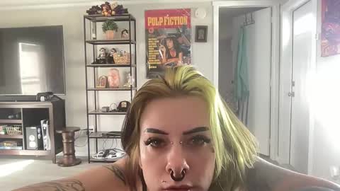 trippyhippie49 online show from March 15, 9:28 pm