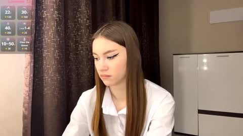 Ur Trisha online show from February 17, 1:21 pm