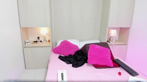 TRISHA online show from February 8, 4:03 am