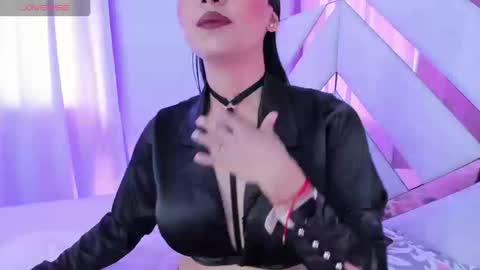 Trissha online show from September 20, 1:42 pm