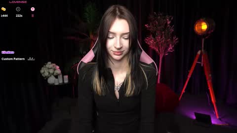 trix_void online show from March 3, 1:39 pm