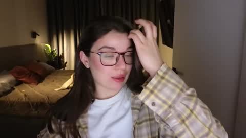 Ariana online show from December 4, 9:48 pm