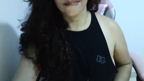 Snapshot of tuzusy chatting on October 6, 8:13 pm tuzusy online show from October 6, 8:13 pm
