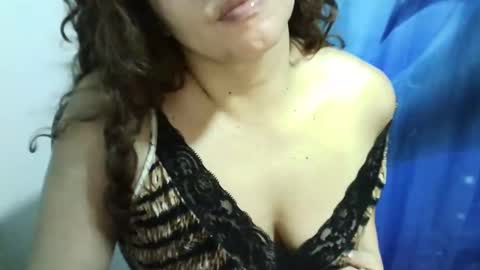 Snapshot of tuzusy chatting on December 9, 6:02 am tuzusy online show from December 9, 6:02 am