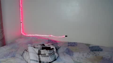 Twillight online show from September 14, 8:07 pm