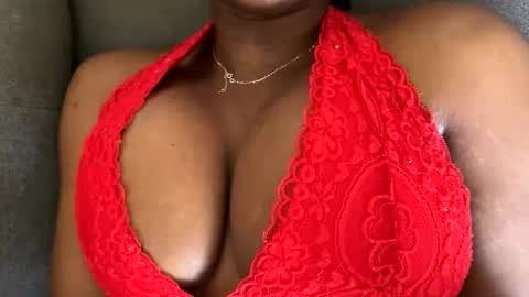 twinpieks online show from April 26, 6:38 pm