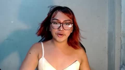 Tyla online show from February 12, 2:35 am