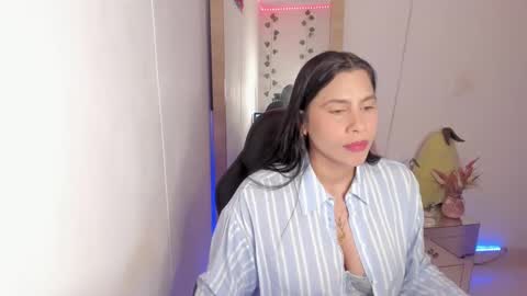 tylor_love online show from December 19, 8:55 pm