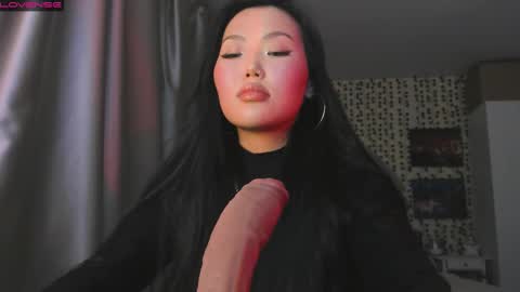 uko sa online show from November 9, 4:36 pm