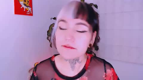 Snapshot of ulala_martina chatting on October 13, 2:25 am Martina online show from October 13, 2:25 am