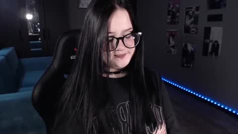 Julia online show from January 24, 1:46 am