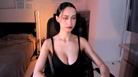 unaericaabistrong online show from March 3, 6:36 pm