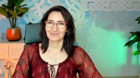 Snapshot of unatera chatting on October 18, 5:54 am UnaTera online show from October 18, 5:54 am