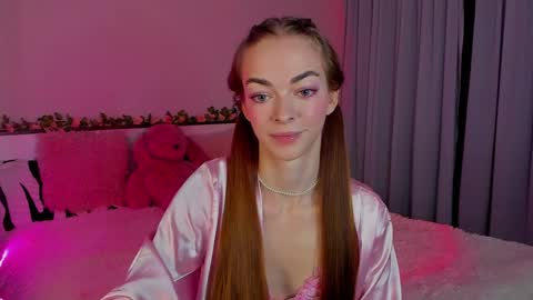 Under The Skin online show from December 8, 2:41 pm