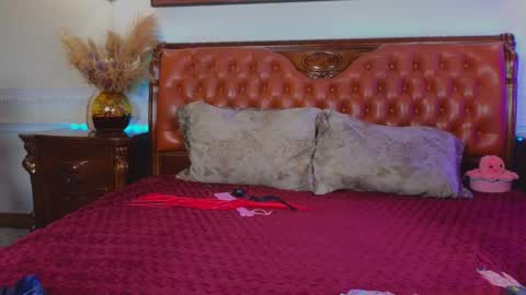 Unholy Lady online show from January 31, 6:46 am