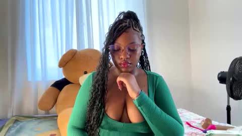 Snapshot of unholybaddie chatting on November 1, 8:51 am Unholybaddie online show from November 1, 8:51 am