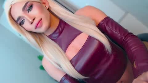 Miss Andrea online show from April 11, 9:51 pm