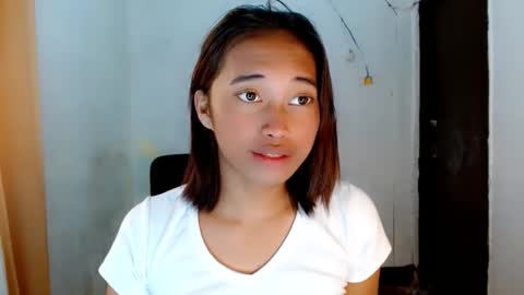 Ellie online show from March 31, 5:07 am