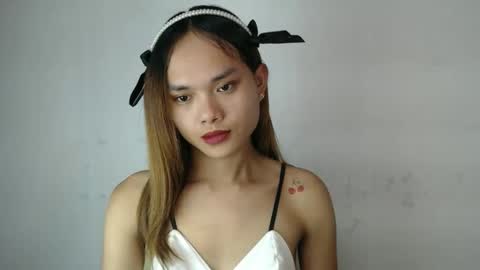 urasian_crisa online show from May 6, 9:13 am