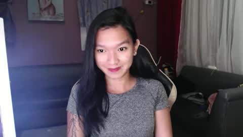 NEWRA  ALLISON online show from October 19, 8:44 pm