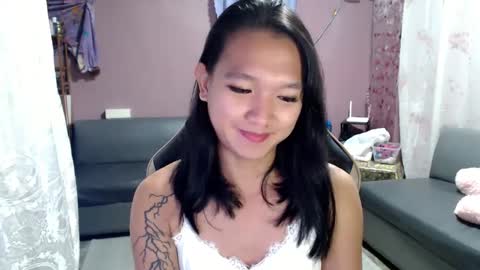 NEWRA  ALLISON online show from March 12, 10:28 pm