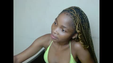 urflirtydoll online show from January 13, 12:45 pm