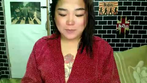 Dimple online show from December 22, 2:42 pm