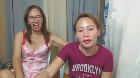 urhotvivian11 online show from September 17, 4:10 am