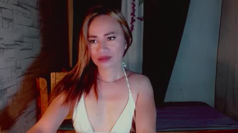 urlovely_che online show from February 20, 4:55 am