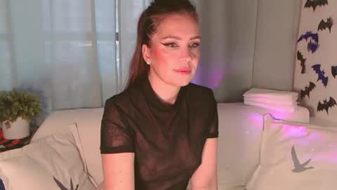 Silvia online show from October 6, 7:47 am