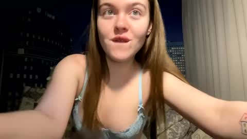 Hannah online show from February 25, 6:55 pm