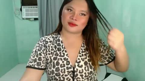 Bella Miles Olivia online show from December 10, 10:38 am