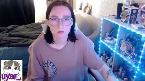Snapshot of uyar_ chatting on September 11, 11:32 am Cara online show from September 11, 11:32 am
