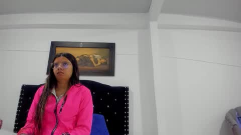 Vahiolet smith online show from December 2, 3:52 am