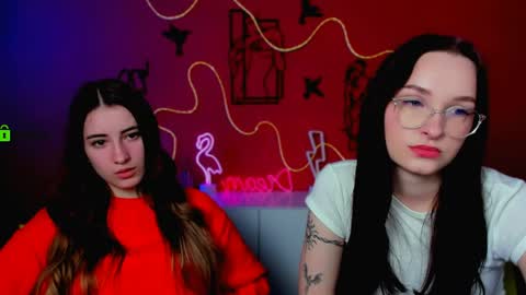 vaiolet_lovely online show from April 16, 5:19 am