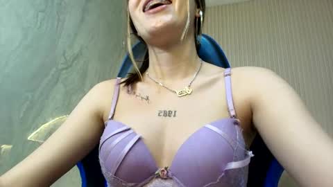 Valentina  R online show from May 27, 1:57 am