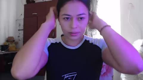 Snapshot of valentina_nappi96 chatting on February 9, 4:18 pm VALE online show from February 9, 4:18 pm
