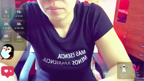 Snapshot of valentina_nappi96 chatting on October 14, 6:21 pm VALE online show from October 14, 6:21 pm