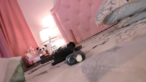 Vale Toro  online show from September 26, 1:20 pm