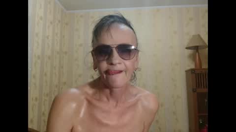 valentijm online show from November 4, 6:13 pm