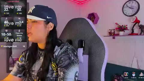 valeri_harpers4 online show from October 7, 1:32 am