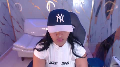 valeri_harpers4 online show from October 8, 12:53 pm