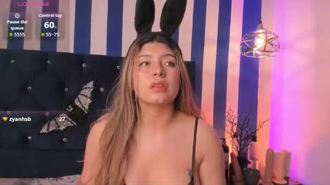 Snapshot of valeria_rouse28 chatting on October 10, 4:34 pm valeria_rouse28 online show from October 10, 4:34 pm