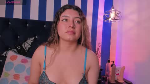 valeria_rouse28 online show from November 4, 5:29 pm