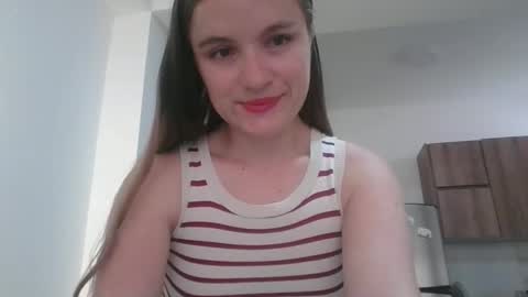 Snapshot of valeriafrannco chatting on October 6, 7:07 pm valeriafrannco online show from October 6, 7:07 pm