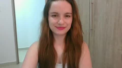 Snapshot of valeriafrannco chatting on January 31, 3:52 am valeriafrannco online show from January 31, 3:52 am