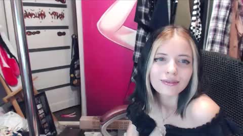 ValeriaXKiss online show from January 9, 5:22 pm