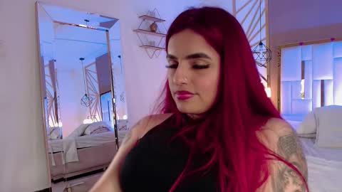 Valerie  online show from November 20, 4:30 pm