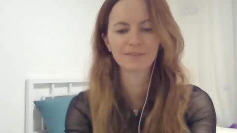 valerie_rose777 online show from November 2, 8:34 pm